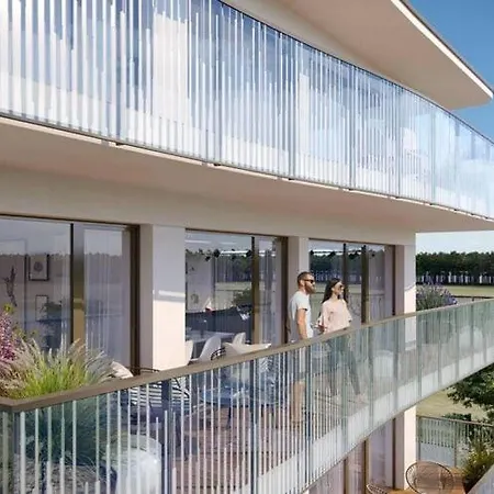 Apartamento With Pools, Near The Sea, Ko Obrzeg